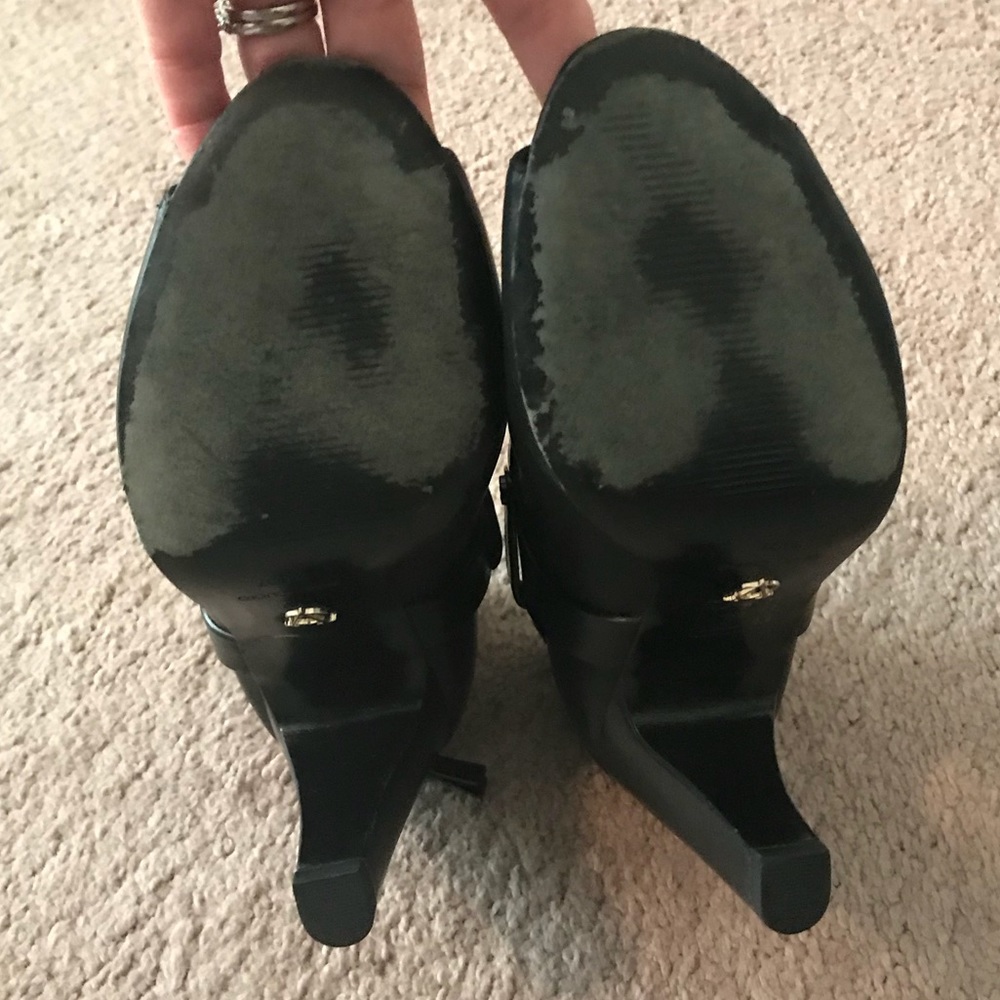 VC Signature Nikoletta‎ Booties - Picture 6 of 6